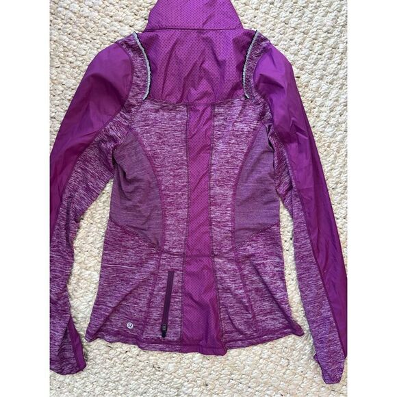 NWOT Lululemon Run: Featherweight Hybrid Jacket, $110 sz 4 A53 - Picture 4 of 8